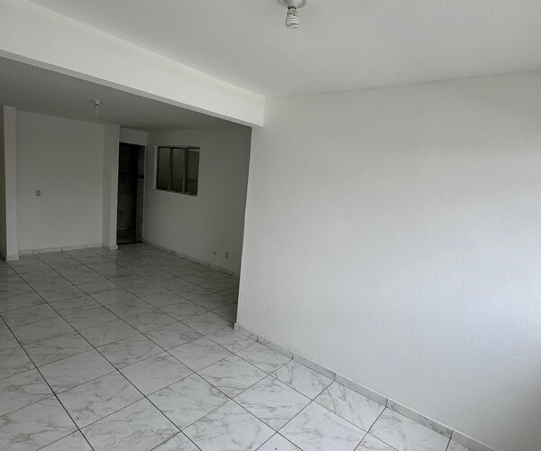 Apartamento na Av. Caxangá