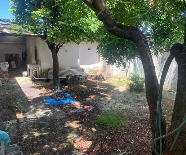 Casa de Esquina - Quintal Amplo - Santo Amaro