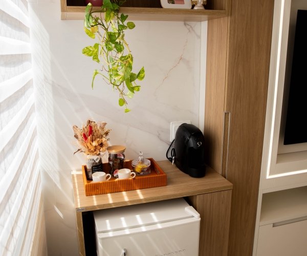 Apartamento Reformado e Mobiliado - 2 quartos com suíte