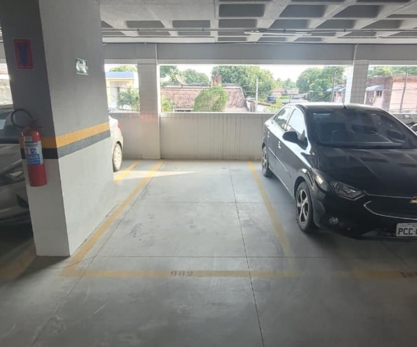 Apartamento Reformado e Mobiliado - 2 quartos com suíte