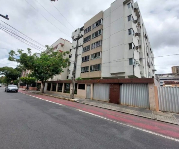 Apartamento 3 quartos no coração da Boa Vista